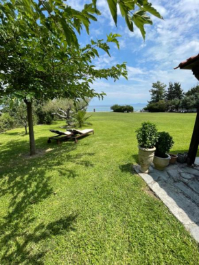 Ήλιος Villa in Ktima Gerostathi